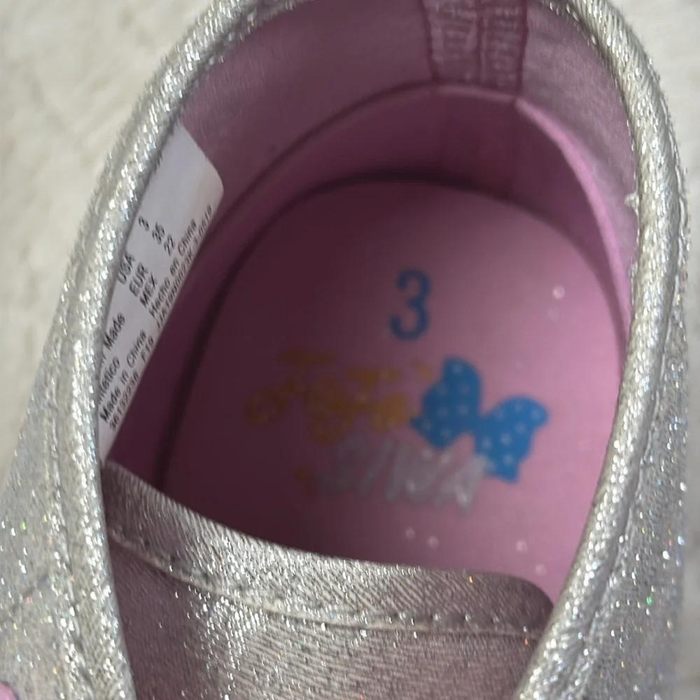 Jojo Siwa high top glitter sneakers with unicorn ribbon laces Girls Sz 3